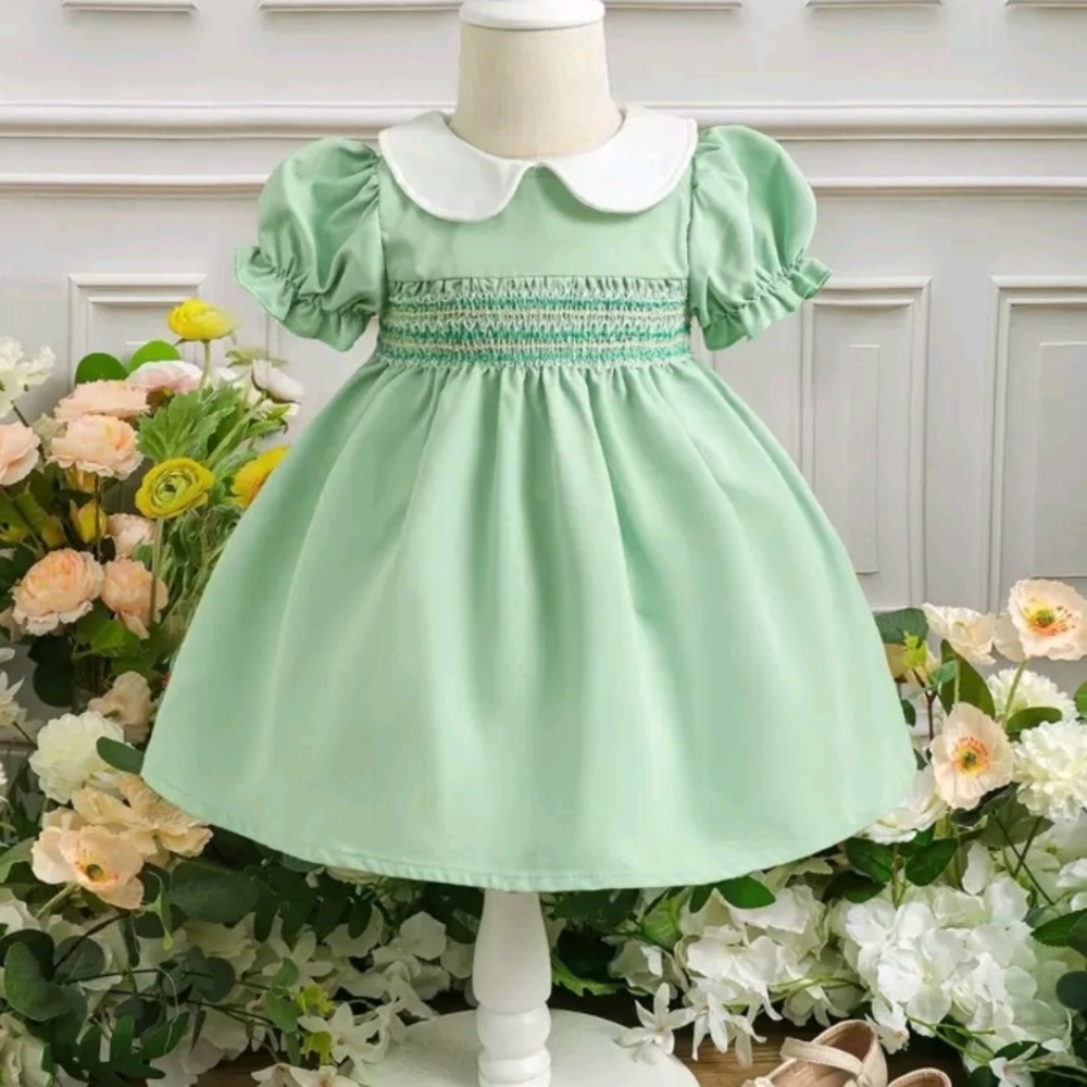 Charming Green Kids Dress with White Collar